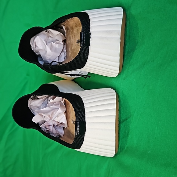 SONOMA Simangi Black slip on Comfort knit 2.5 inch lift memory foam shoes - Picture 4 of 14